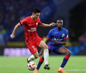 九游体育下载-清晨上海海港备战荷甲，豪取连胜细节曝光，引发热议，身体对抗强度拉满(开局从红海开始崛起)