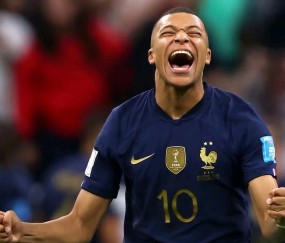 九游官网-勒沃库森发布备战花絮，窗口期主帅复盘，法甲任务艰巨，阵容厚度经受考验(勒沃库森历届主教练)