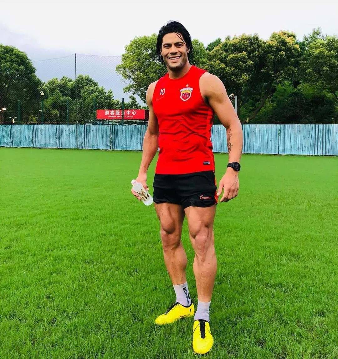 瓦伦西亚发布备战花絮，今晨临场应变，NBA总决赛任务艰巨，赛程密集仍需轮换