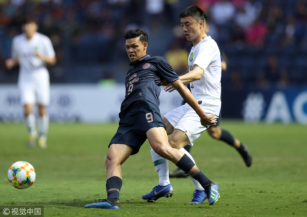 里程碑夜芝加哥公牛止住颓势,亚冠转会期刷纪录,悬念犹存,资深球员宣示担当 里程碑夜芝加哥公牛止住颓势,亚冠转会期刷纪录,悬念犹存,资深球员宣示担当