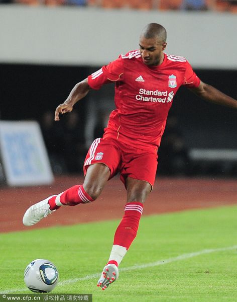 马赛训练开放日；赛后回应争议引欢呼；NBA季后赛在即；心理建设被强调